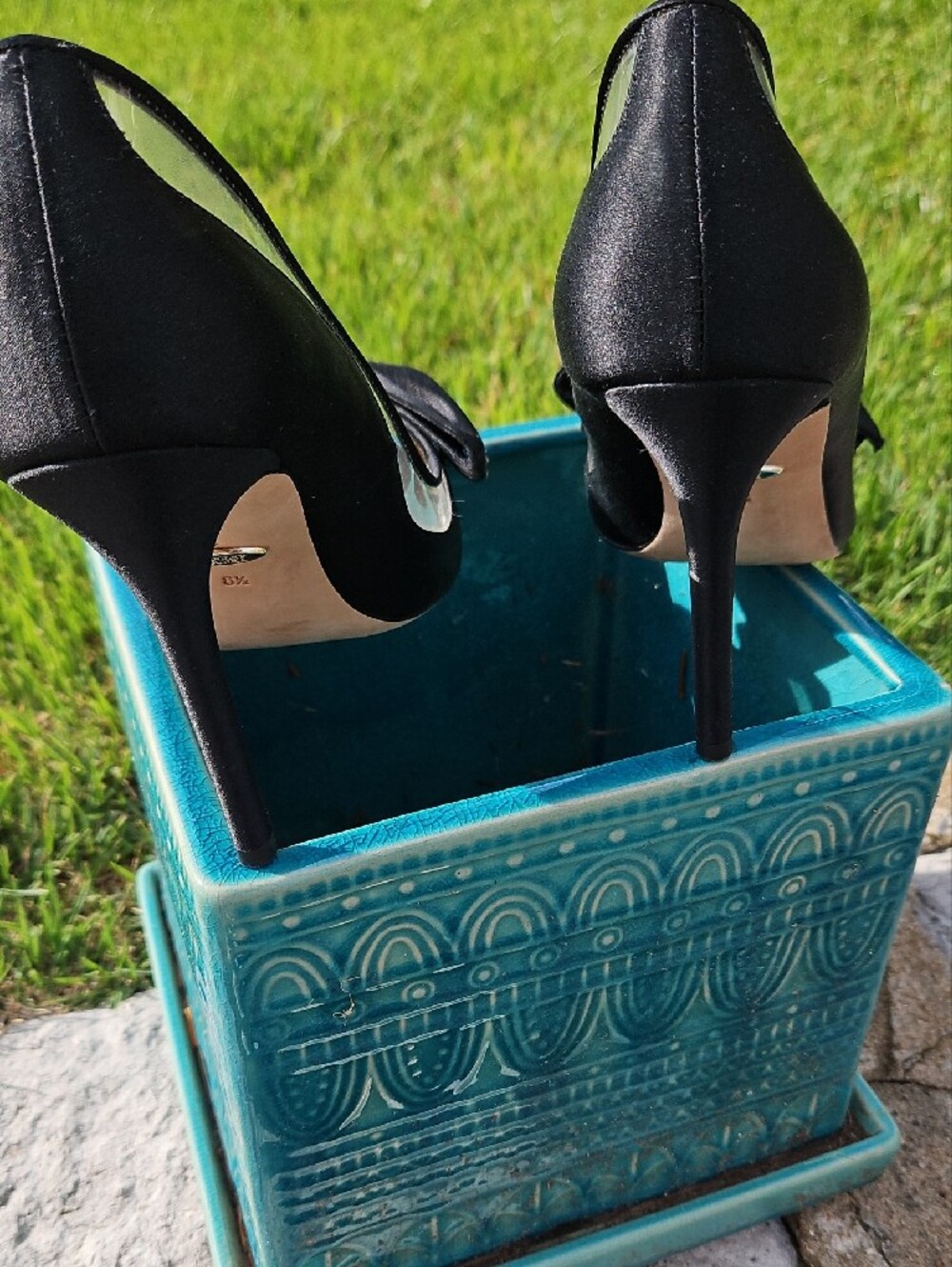 Badgley Mischka Black Satin Pointed Toe Bow Pumps with Crystal Accent - Picture 3 of 8